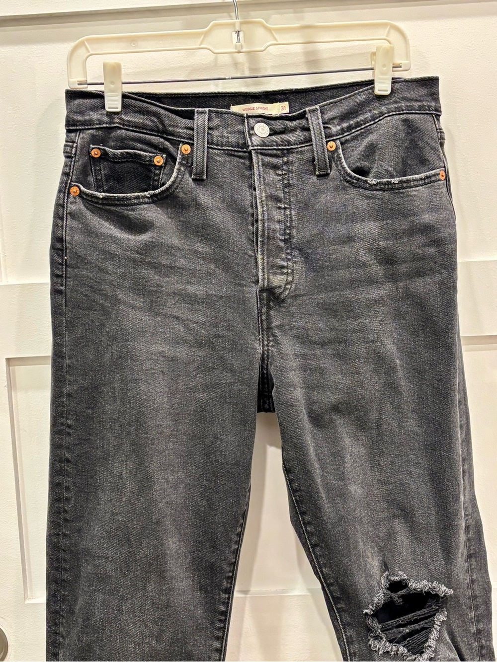Levi's Black Straight-Leg Wedgie Jeans with Distressed Knee